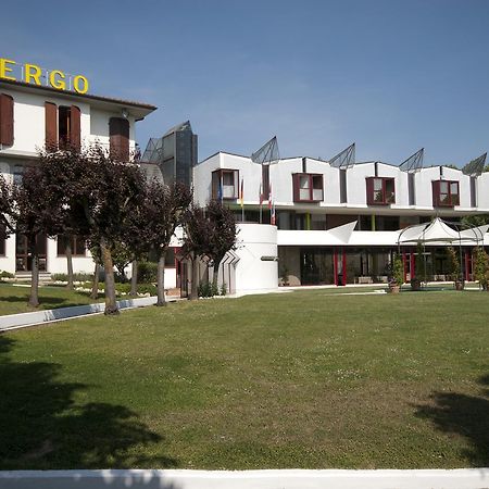 Albergo Ristorante Da Domenico Monte San Savino Exteriör bild