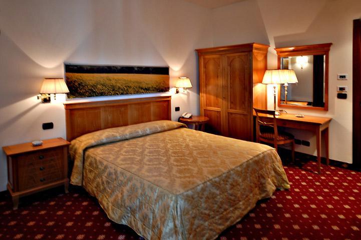 Albergo Ristorante Da Domenico Monte San Savino Exteriör bild