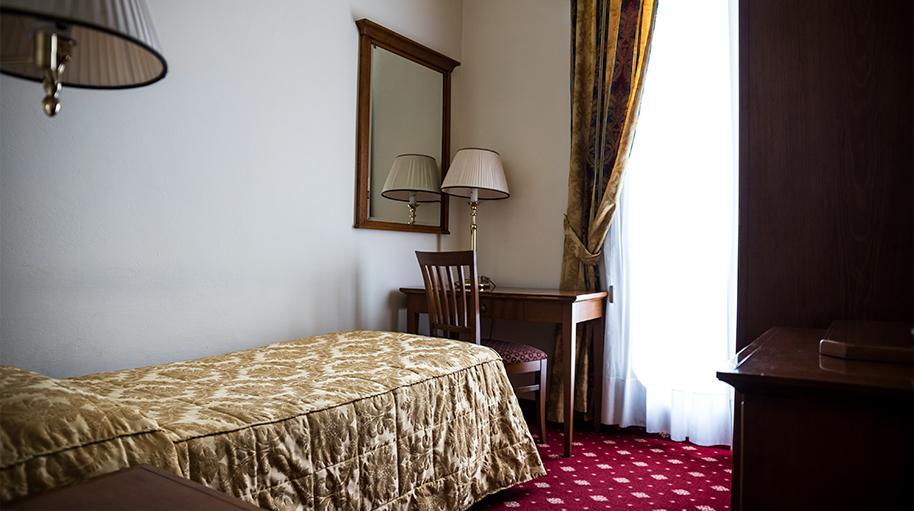 Albergo Ristorante Da Domenico Monte San Savino Exteriör bild